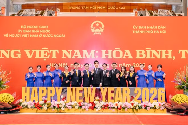 Thương hiệu Đôi dép đồng hành cùng Xuân Quê hương 2026: Gắn kết kiều bào qua văn hóa trà di sản.
