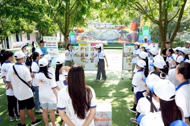 Hoạt động giáo dục kiến thức và vận động cho người bệnh đái tháo đường típ 1 trong khuôn khổ CDiC tại Hà Nội.